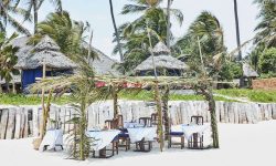 OUTDOORS_AT_THE_PALMS_IN_ZANZIBAR